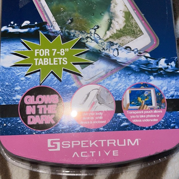 NWT Waterproof Pouch - Picture 4 of 8